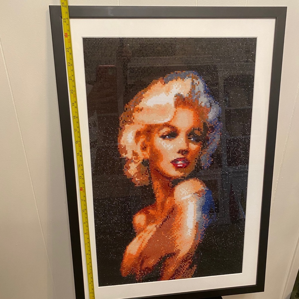 Stunning Marilyn diamond painting - Picture 6 of 9
